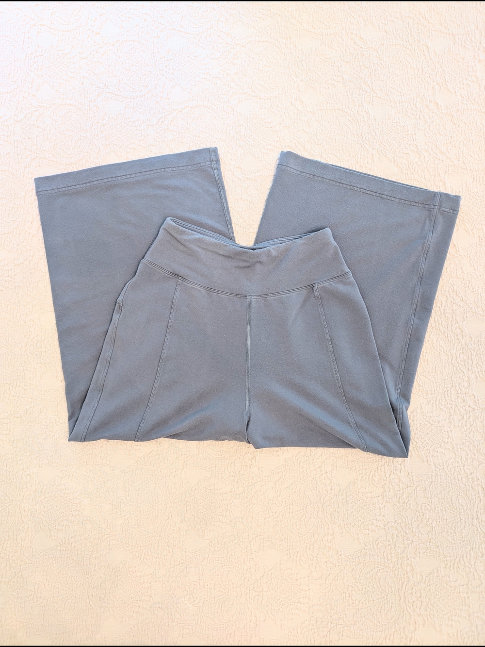 Lululemon Wide Leg Cropped Athletic Pant